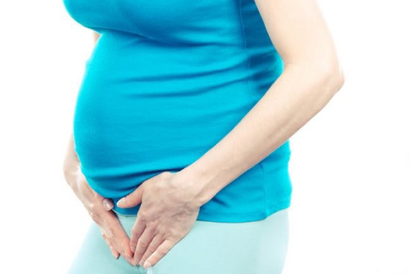Biểu hiện nguy hiểm của việc có thai nhưng vẫn có kinh nguyệt