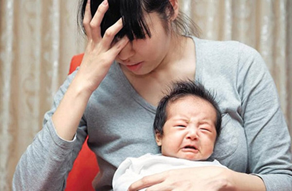 Dấu hiệu trầm cảm sau sinh