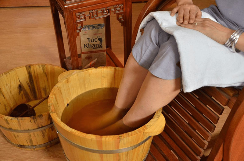 ngam-chan Ngâm chận