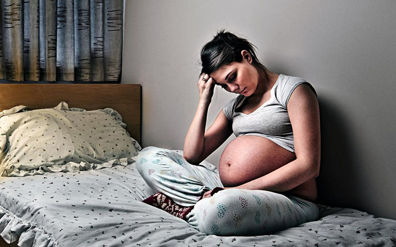Stress kéo dài làm ảnh hưởng cả mẹ và bé