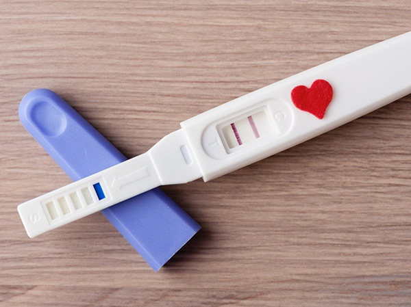 Thử que 2 vạch nhưng siêu âm không có thai